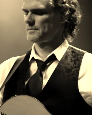 Live concert by Jesse Cook